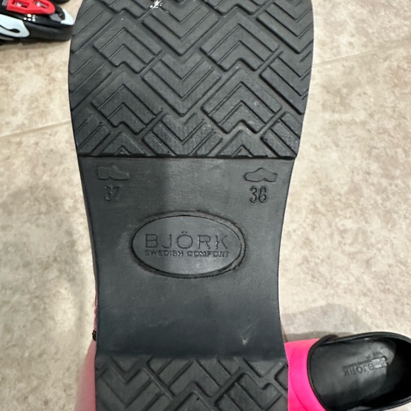 Bjork Clogs - Picture 4 of 5